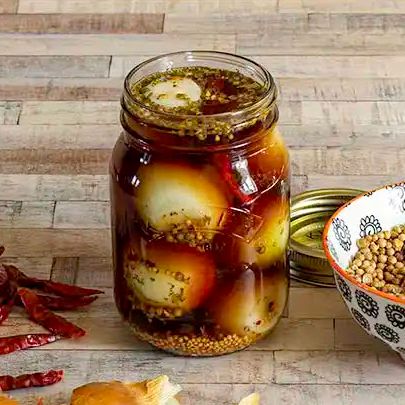 Chilli pickled onion